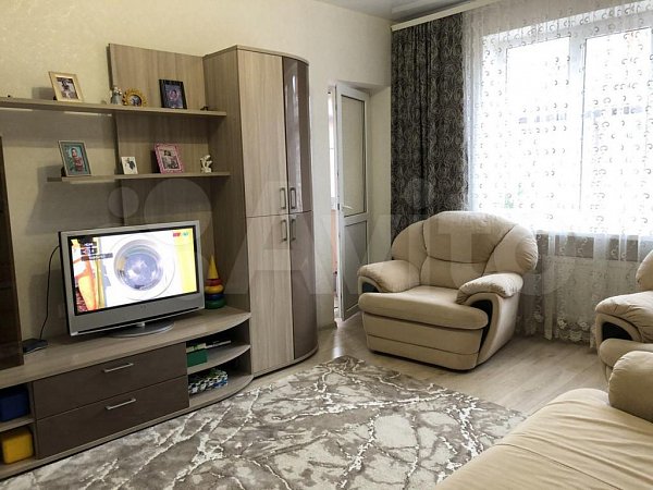 2-комн квартира, 57.1 м², р-н Российская ул (№124470)