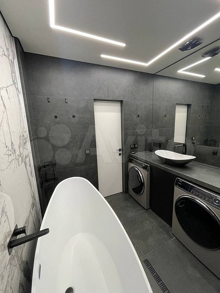 3-комн квартира, 72 м², р-н Гидростроителей (№130004)