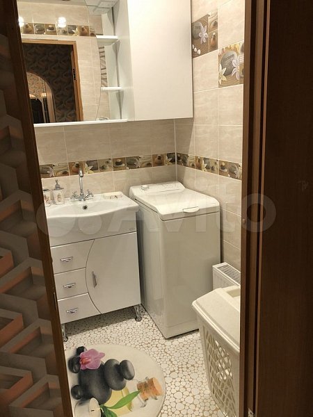 3-комн квартира, 69 м², р-н Российская ул (№124905)