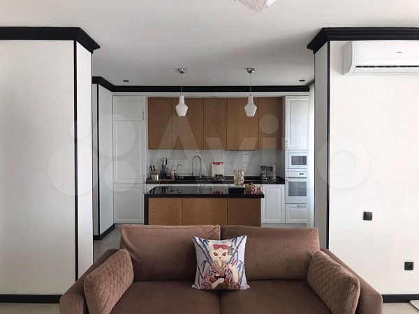 6-комн квартира, 243.6 м², р-н Фестивальный (№127486)