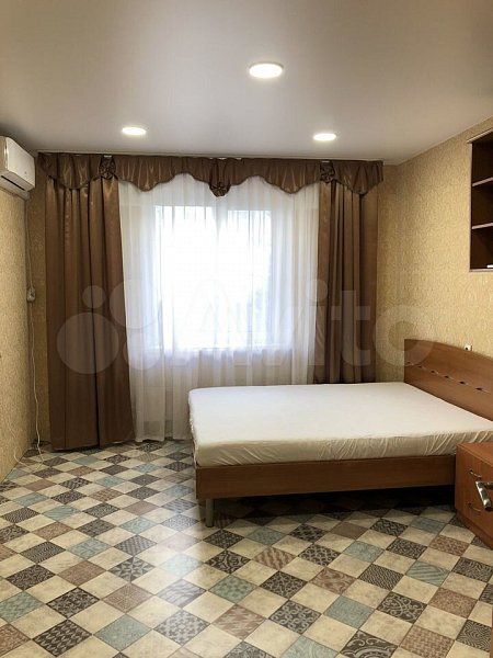 Продается 3-комн квартира, 69 м², р-н Российская ул, 