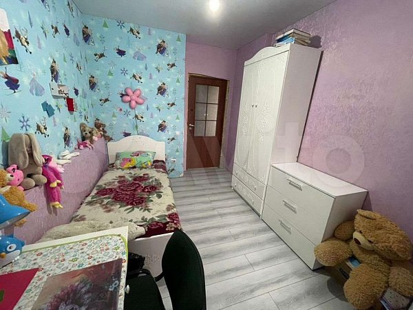 3-комн квартира, 70 м², р-н Петра Метальникова (№124600)