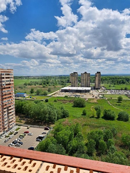3-комн квартира, 100 м², р-н Гидростроителей (№129425)
