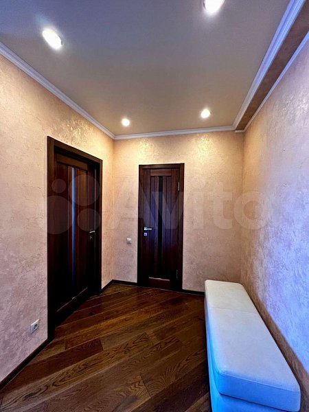 4-комн квартира, 296.7 м², р-н Фестивальный (№125024)