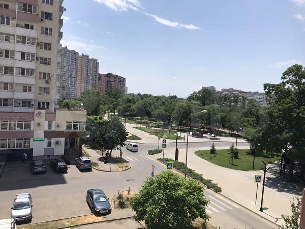 2-комн квартира, 71 м², р-н Гидростроителей (№124237)