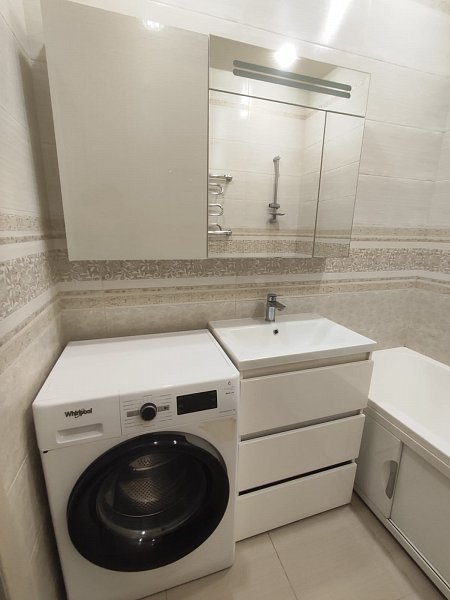 2-комн квартира, 74 м², р-н Гидростроителей (№125513)