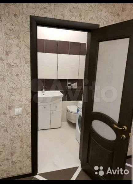4-комн квартира, 178 м², р-н Западный обход (№123857)