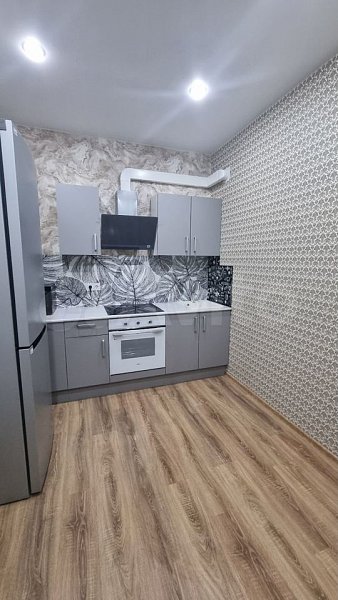 2-комн квартира, 79 м², р-н Центр (№129762)