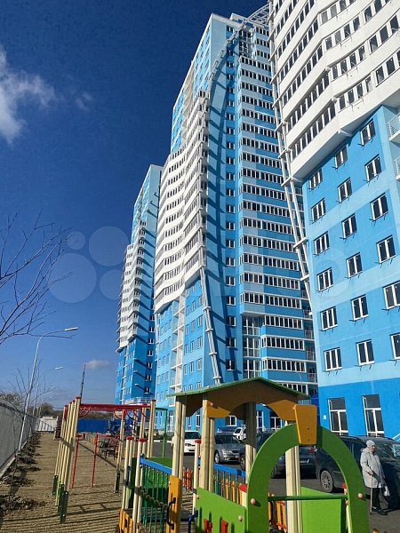 3-комн квартира, 76.2 м², р-н Гидростроителей (№125496)