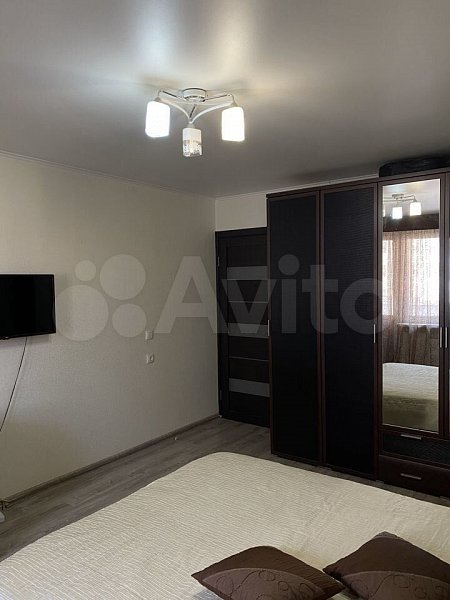 3-комн квартира, 90.7 м², р-н Российская ул (№124663)
