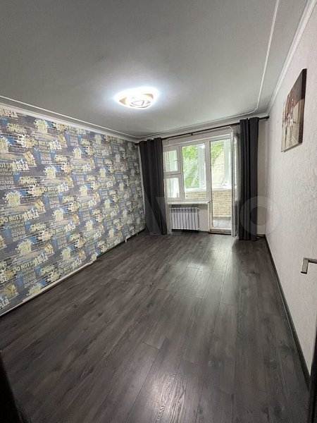3-комн квартира, 63 м², р-н Гидростроителей (№128220)