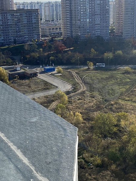 3-комн квартира, 76.2 м², р-н Гидростроителей (№125496)