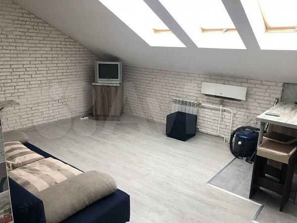 2-комн квартира, 66.5 м², р-н Российская ул (№124443)