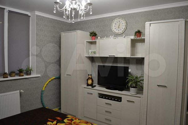 2-комн квартира, 65 м², р-н Петра Метальникова (№124439)