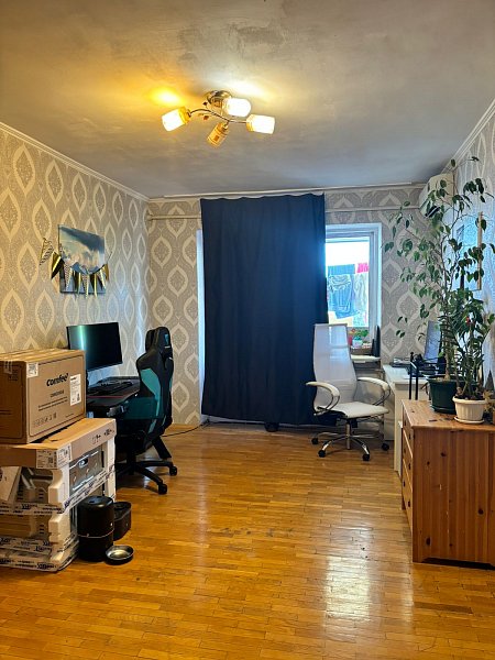 2-комн квартира, 43.3 м², р-н Центр (№130651)