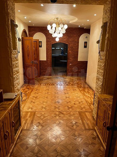 Продается 5-комн квартира, 155 м², р-н Славянский, 