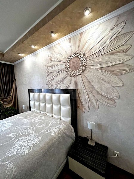 4-комн квартира, 296.7 м², р-н Фестивальный (№125024)