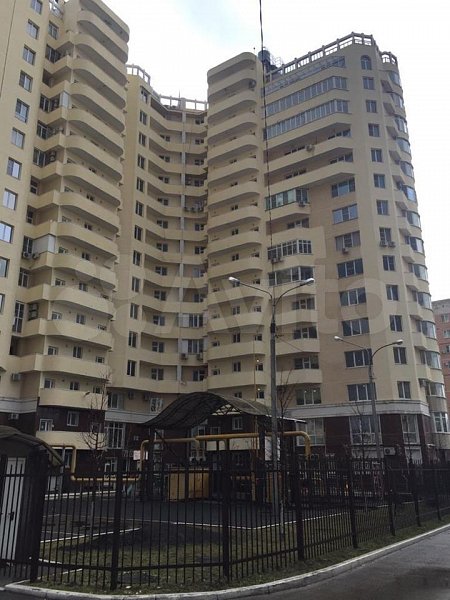 Продается 4-комн квартира, 205 м², р-н Центр, 