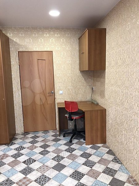 3-комн квартира, 69 м², р-н Российская ул (№124905)