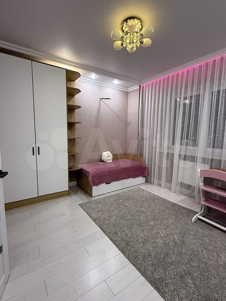 3-комн квартира, 82 м², р-н Фестивальный (№130017)