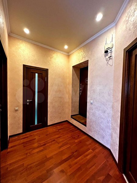 4-комн квартира, 296.7 м², р-н Фестивальный (№125024)