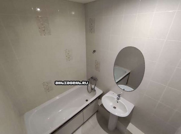 1-комн квартира, 52 м², р-н Российская ул (№129660)