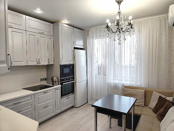 Продается 2-комн квартира, 74 м², р-н Гидростроителей, 