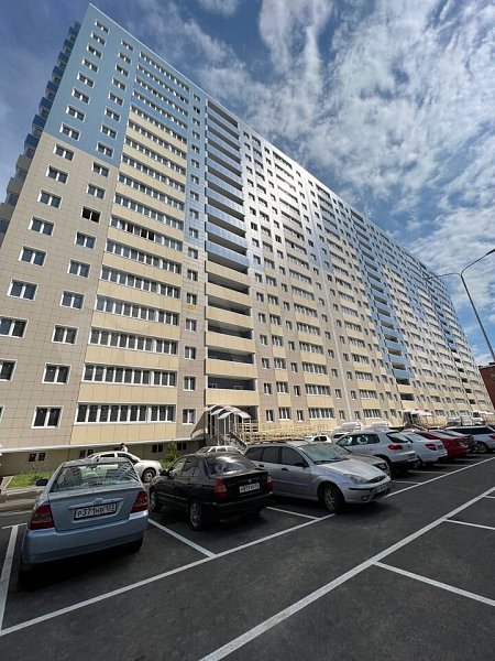Продается 3-комн квартира, 57 м², р-н Петра Метальникова, 