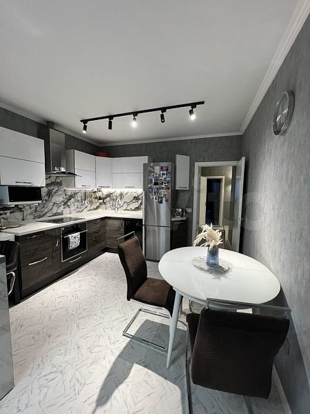 Продается 3-комн квартира, 96 м², р-н Гидростроителей, 