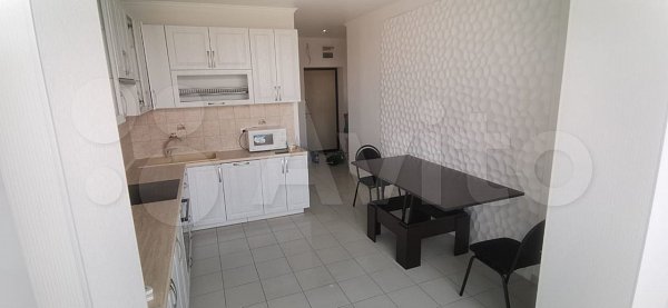2-комн квартира, 59.6 м², р-н Российская ул (№124331)