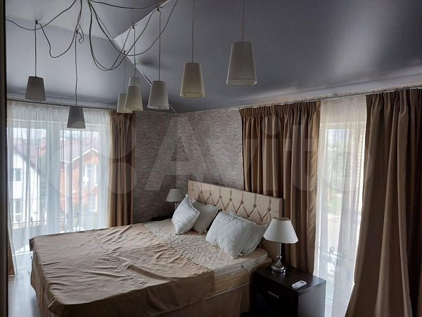 4-комн квартира, 107 м², р-н Российская ул (№126214)