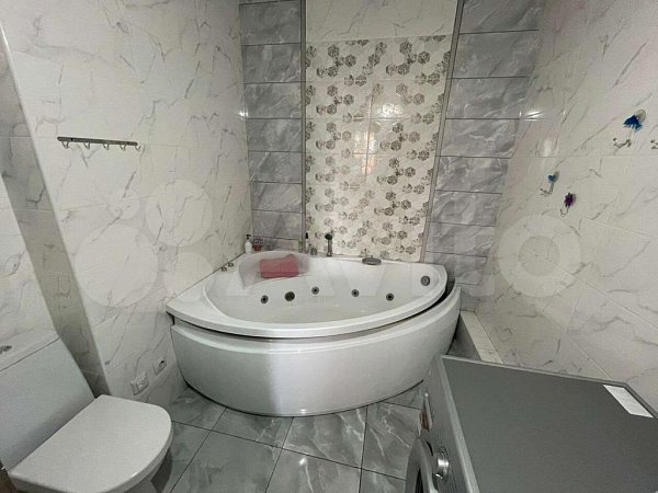 3-комн квартира, 70 м², р-н Петра Метальникова (№124600)