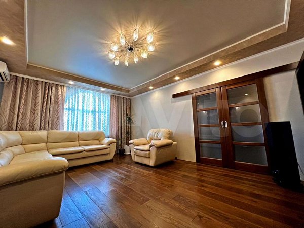 4-комн квартира, 296.7 м², р-н Фестивальный (№125024)
