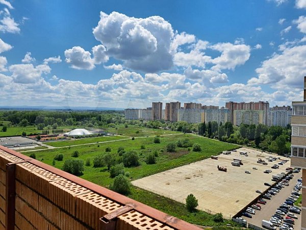 3-комн квартира, 100 м², р-н Гидростроителей (№129425)