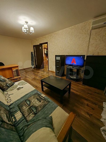 Продается 2-комн квартира, 57.2 м², р-н Славянский, 