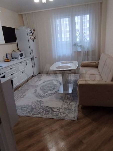 2-комн квартира, 65 м², р-н Гидростроителей (№125276)