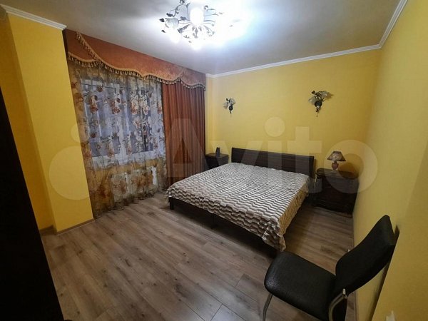 Продается 2-комн квартира, 62 м², р-н Центр, 