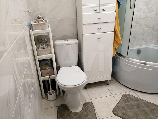 2-комн квартира, 42 м², р-н Гидростроителей (№130808)