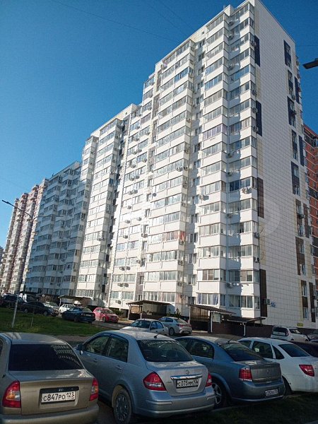 Продается 1-комн квартира, 37.8 м², р-н Гидростроителей, 