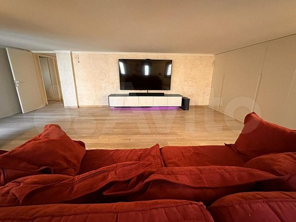 7-комн квартира, 240 м², р-н Фестивальный (№125634)