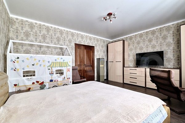 2-комн квартира, 68 м², р-н Парк Галицкого (№124481)