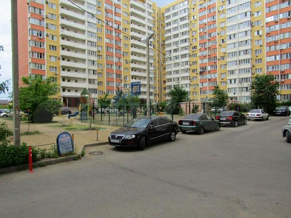 2-комн квартира, 71 м², р-н Фестивальный (№123923)