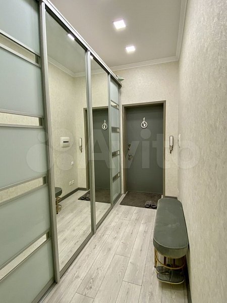 5-комн квартира, 176 м², р-н Российская ул (№127585)