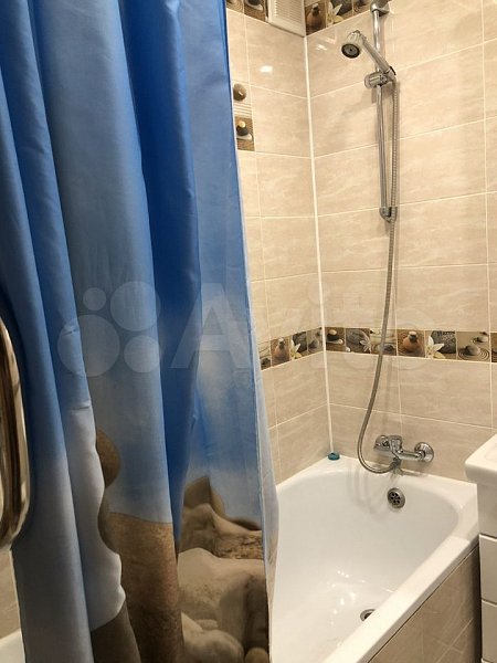 3-комн квартира, 69 м², р-н Российская ул (№124905)