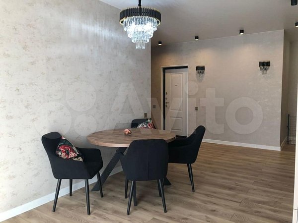 2-комн квартира, 74 м², р-н Гидростроителей (№124072)