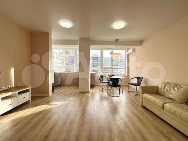3-комн квартира, 101 м², р-н Центр (№126558)