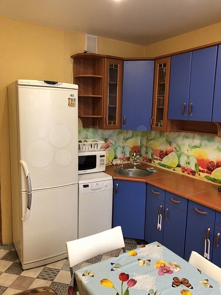 3-комн квартира, 69 м², р-н Российская ул (№124905)