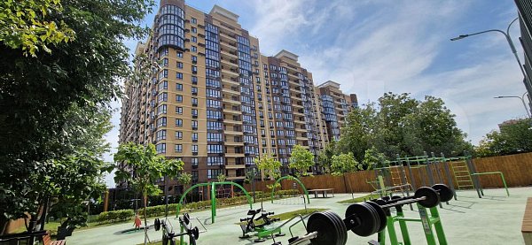 4-комн квартира, 95.5 м², р-н Российская ул (№124902)