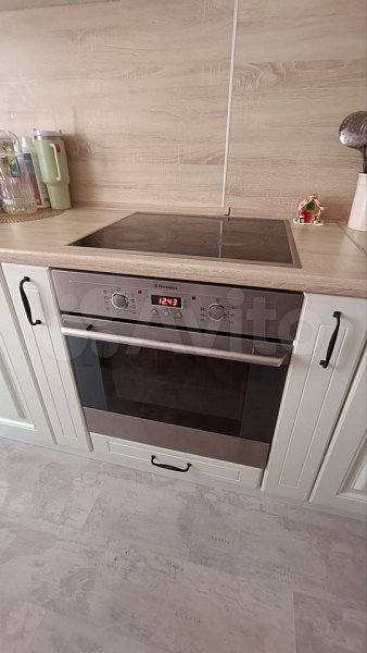 3-комн квартира, 91 м², р-н Российская ул (№124402)