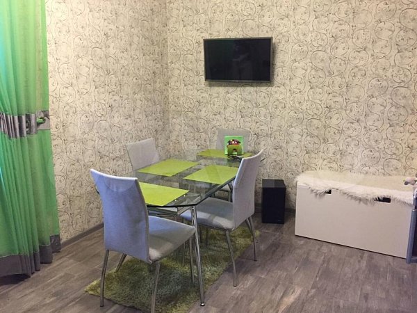 2-комн квартира, 71 м², р-н Центр (№128388)